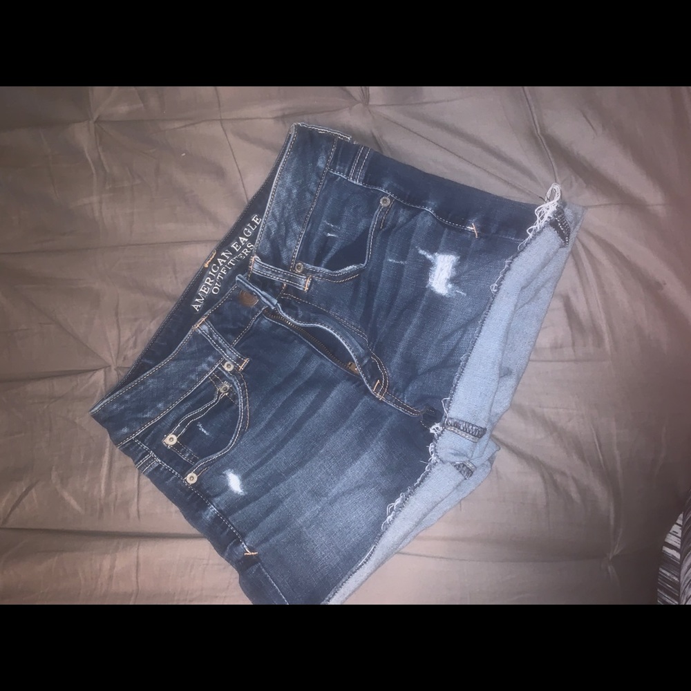American eagle distressed shorts